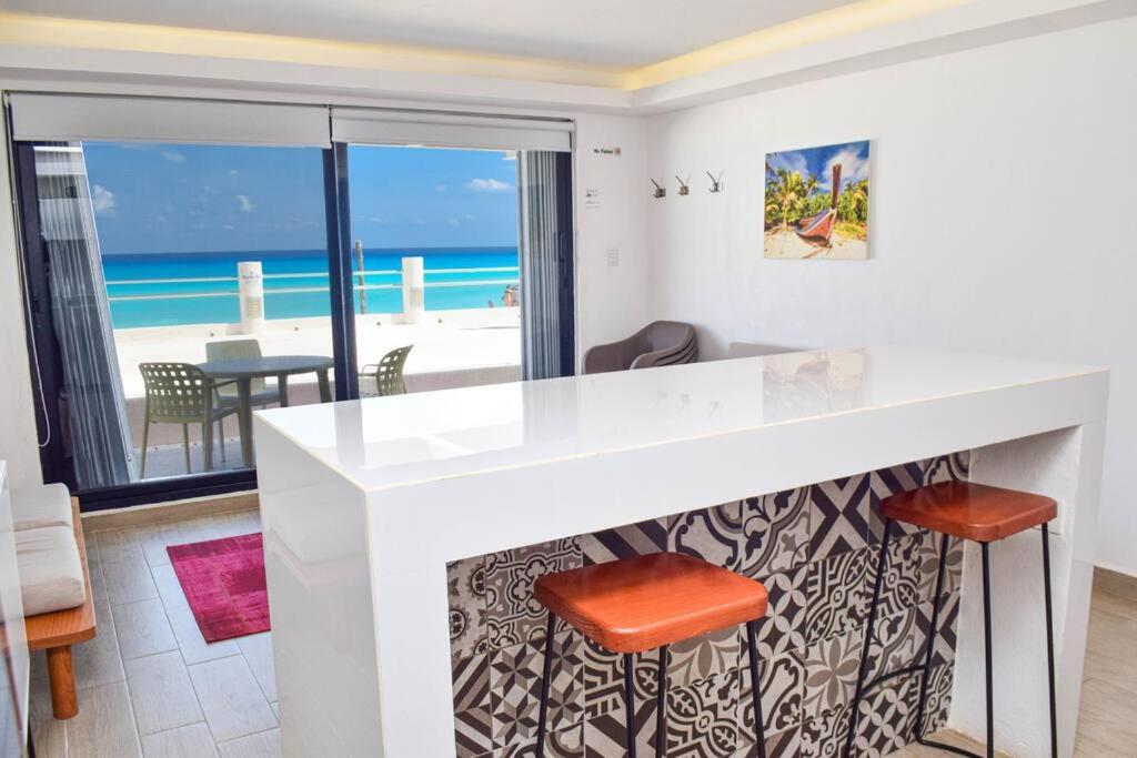 Ocean Front Villa Marlin, Best Location In Hotel Zone #109 Κανκούν Εξωτερικό φωτογραφία